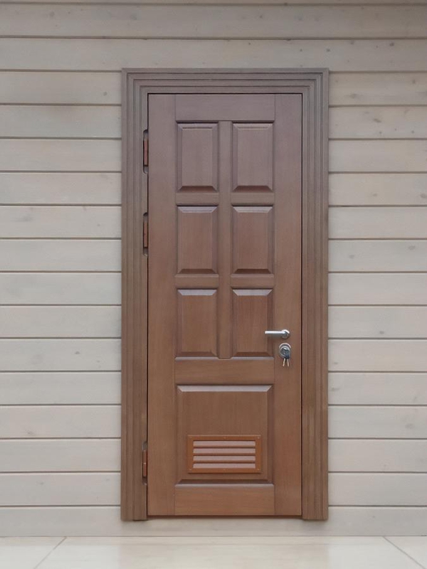 Дверь с вентиляцией