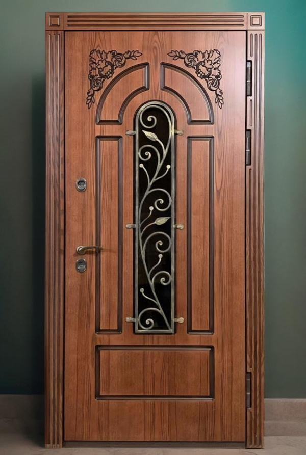 Входная дверь МДФ с накладной решеткой