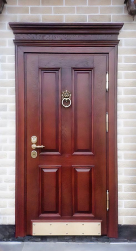 Термодверь с кнокером и карнизом Термодверь с кнокером и карнизом