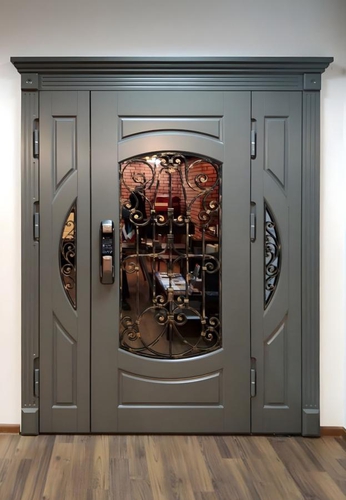 Парадная дверь с карнизом Парадная дверь с карнизом