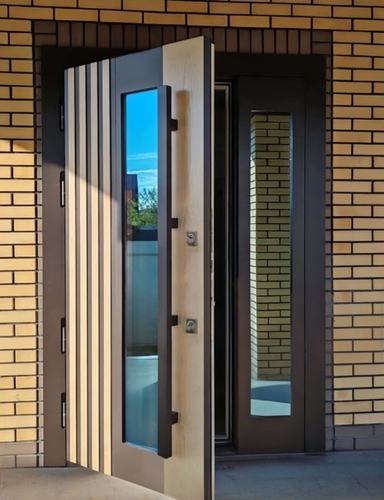 С рейками и ручкой-скобой С рейками и ручкой-скобой