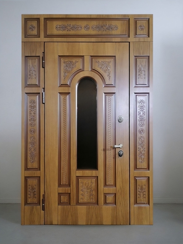 Нестандартная дверь с окном Нестандартная дверь с окном